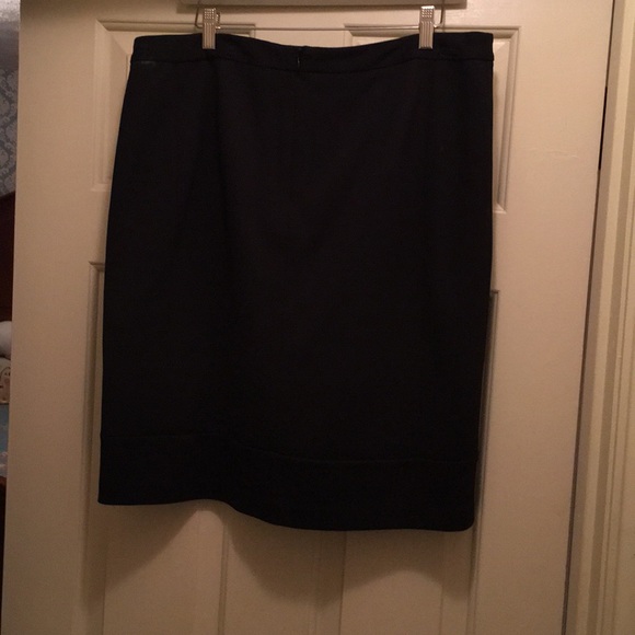 Laundry by Shelli Secal black lattice detail skirt - Picture 4 of 7